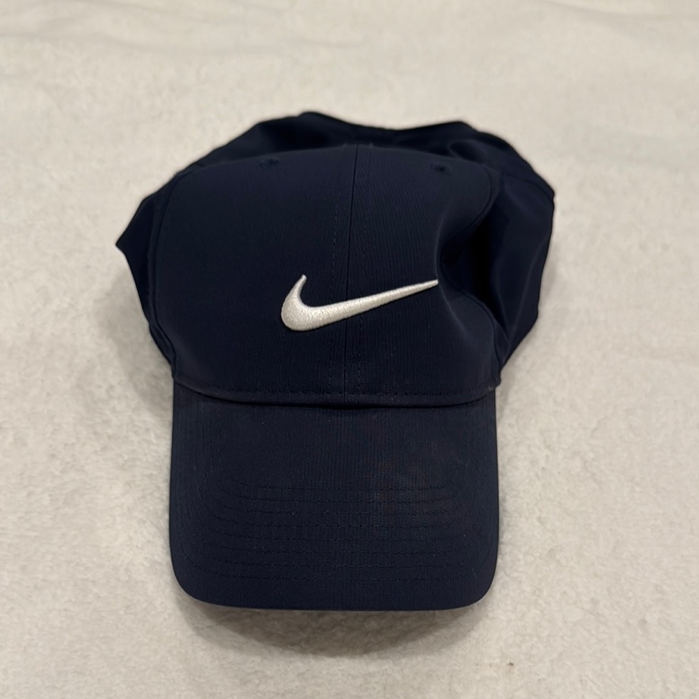 Nike Men's navy blue Cap